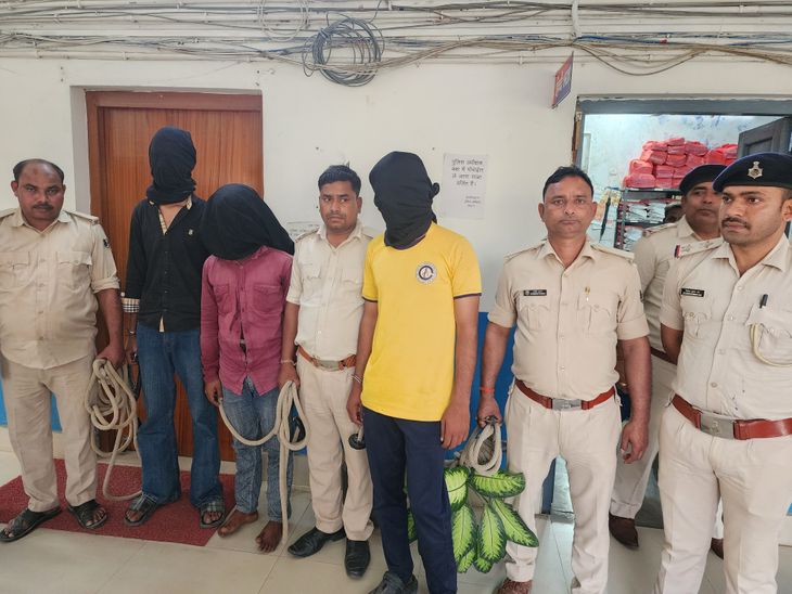 सीवान में अरूण ज्वेलर्स लूटकांड का खुलासा:एक महिला सहित चार गिरफ्तार, चांदी के ज्वेलरी बरामद