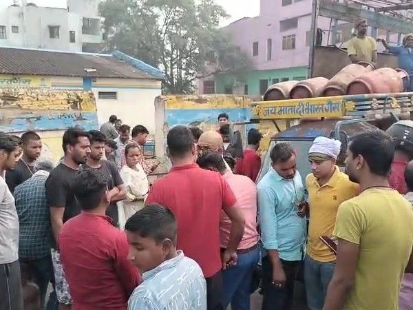 नालंदा जिले में रसोई गैस सिलेंडर की कमी नहीं:कालाबाजारी करने वालों पर होगी सख्त कार्रवाई, पुलिस ने जारी की एडवाइजरी