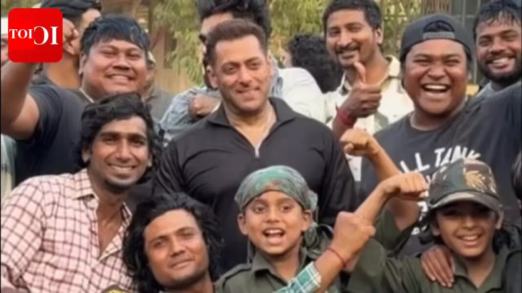 Salman Khan is all smiles on 'Battle of Galwan' sets amid father Salim Khan's recovery in hospital - PICS |