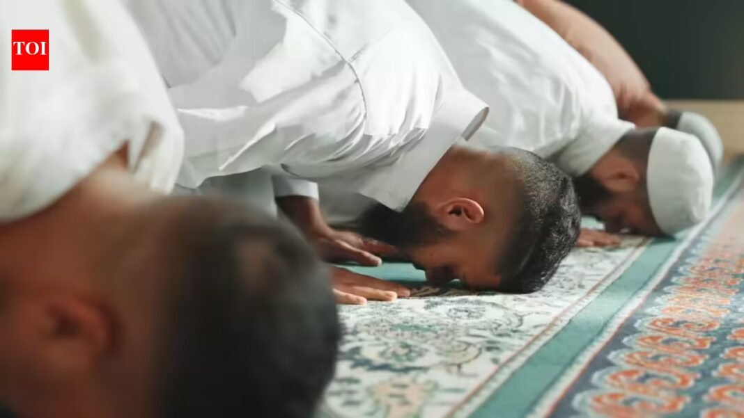 ‘Eid ul Fitr 2026 on Friday’ trends online: Do we pray twice? UAE Fatwa Council clarifies as prayer confusion goes viral