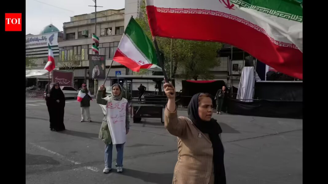 Iranian regime sends text messages to civilians threatening they would be executed: Report
