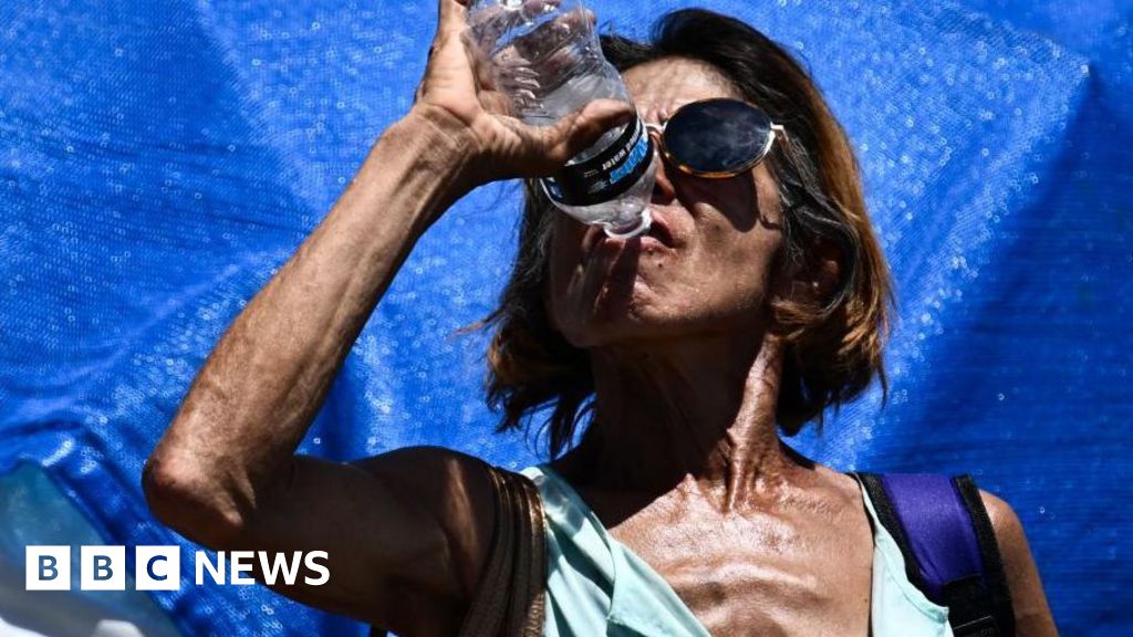 US west coast prepares for 'dangerous' heatwave in early spring