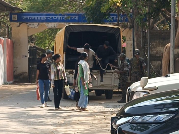 बच्चा चोरी की अफवाह में महिला की हत्या, आठ गिरफ्तार:गुमला में पेड़ से बांधकर महिला की बेरहमी से की थी पिटाई