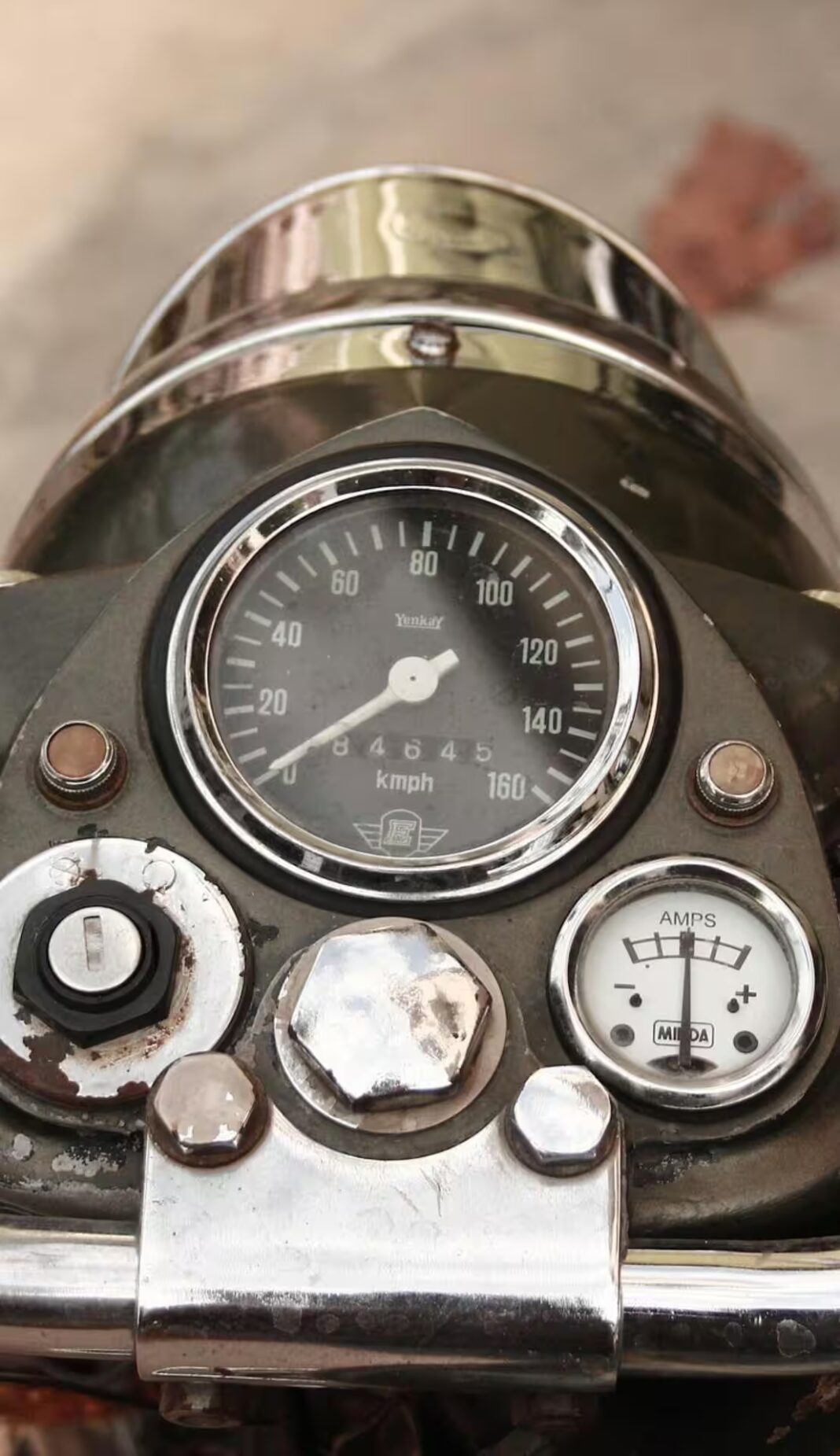 कितनी पुरानी है Royal Enfield Bullet 350?