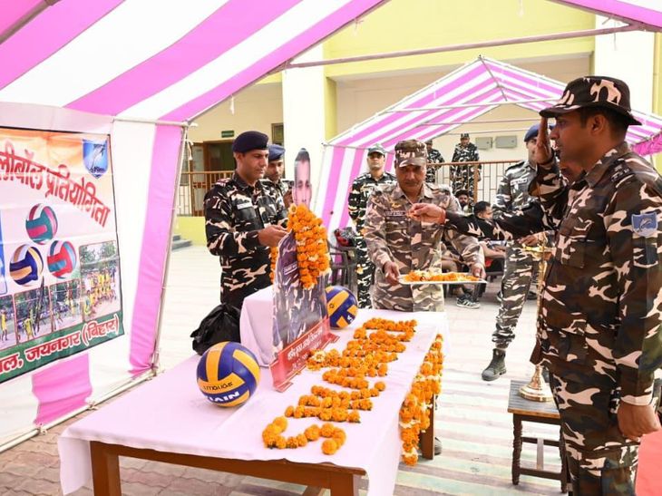 48वीं वाहिनी SSB ने वॉलीबॉल कॉम्पटीशन का किया शुभारंभ:मधुबनी में शहीद सिकंदर यादव की याद में 11 मार्च तक चलेगा कार्यक्रम