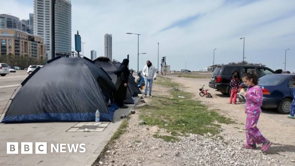 Beirut evacuees 'sleeping in tents and cars'