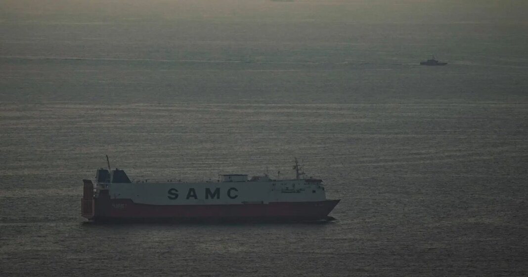 Iran developing a ‘vetting system’ for Strait of Hormuz transit: Report | US-Israel war on Iran News