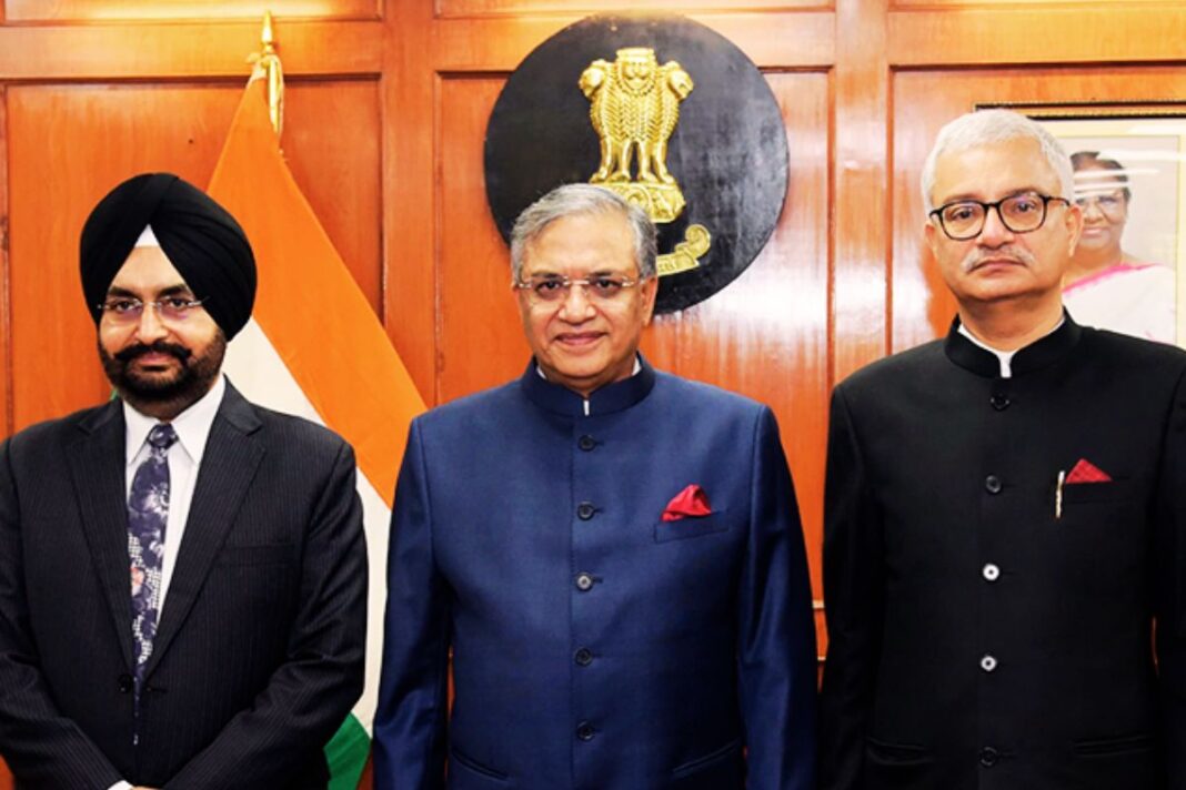 विधानसभा चुनाव 2026 की तैयारियों पर चर्चा के लिए बंगाल आ रहे मुख्य निर्वाचन आयुक्त ज्ञानेश कुमार विधानसभा चुनाव 2026 की तैयारियों पर चर्चा के लिए बंगाल आ रहे मुख्य निर्वाचन आयुक्त ज्ञानेश कुमार