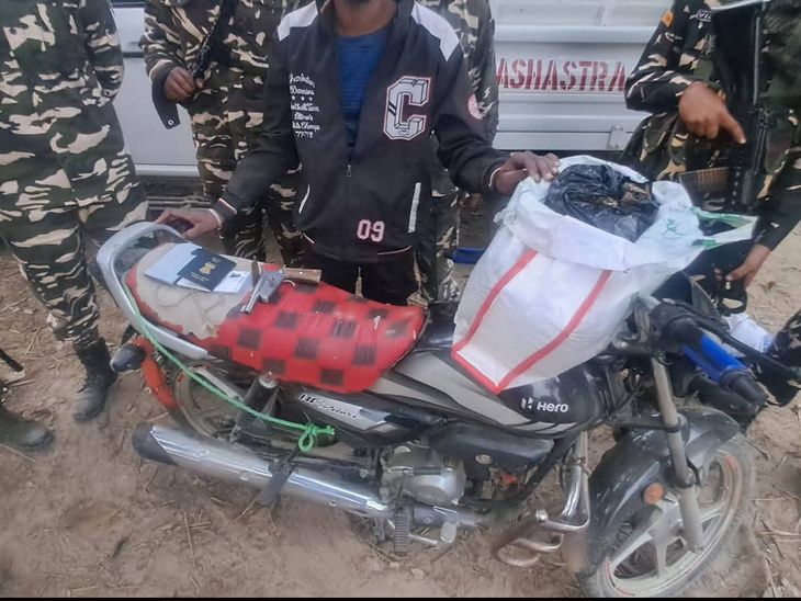 मधुबनी में नेपाल जेल से फरार अपराधी गिरफ्तार:4.42 किलोग्राम गांजा बरामद, पुलिस ने बाइक-अवैध हथियार किया जब्त