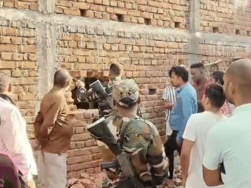 Dhanbad Jewellery Shop Theft | 10 Lakh Loot, CCTV Footage Searched