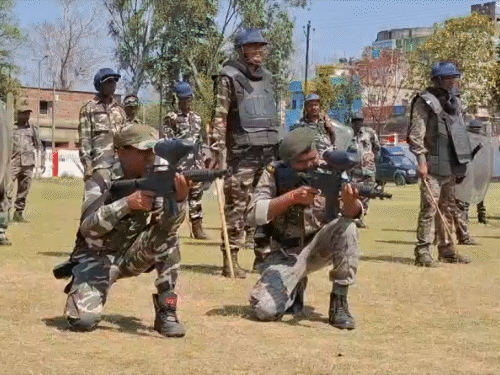 झारखंड में होली पर हुड़दंगियों की खैर नहीं:रांची समेत सभी जिलों में हाई अलर्ट, ड्रोन से निगरानी, लगभग 5 हजार अतिरिक्त जवान तैनात