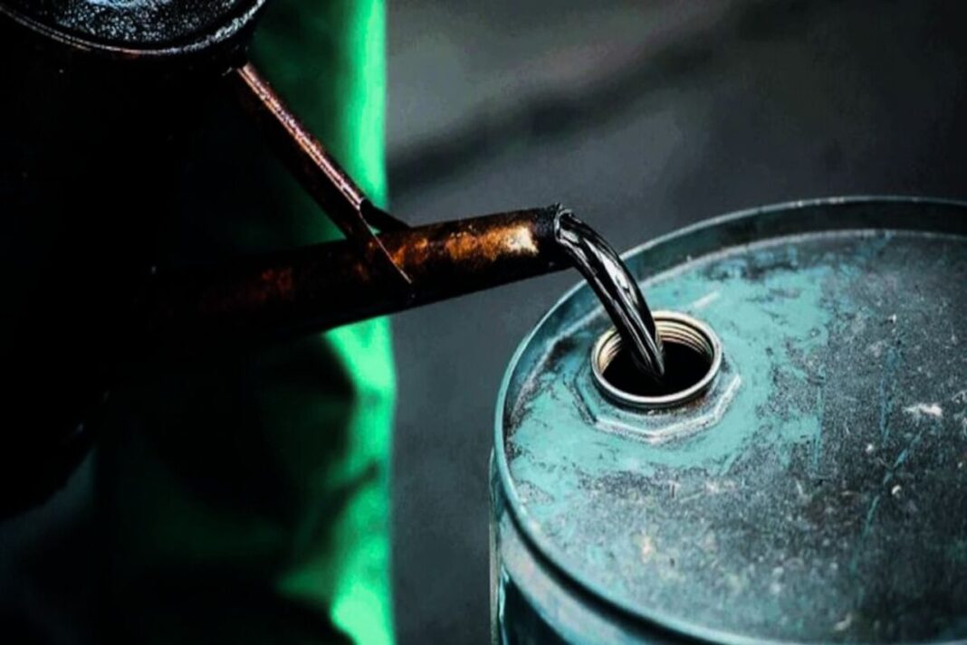 Crudeoil.jpg