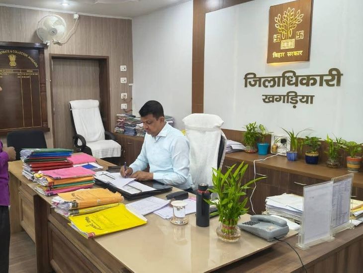 खगड़िया में तेल-गैस आपूर्ति को 24x7 कंट्रोल रूम:जिला प्रशासन ने निर्बाध उपलब्धता सुनिश्चित की