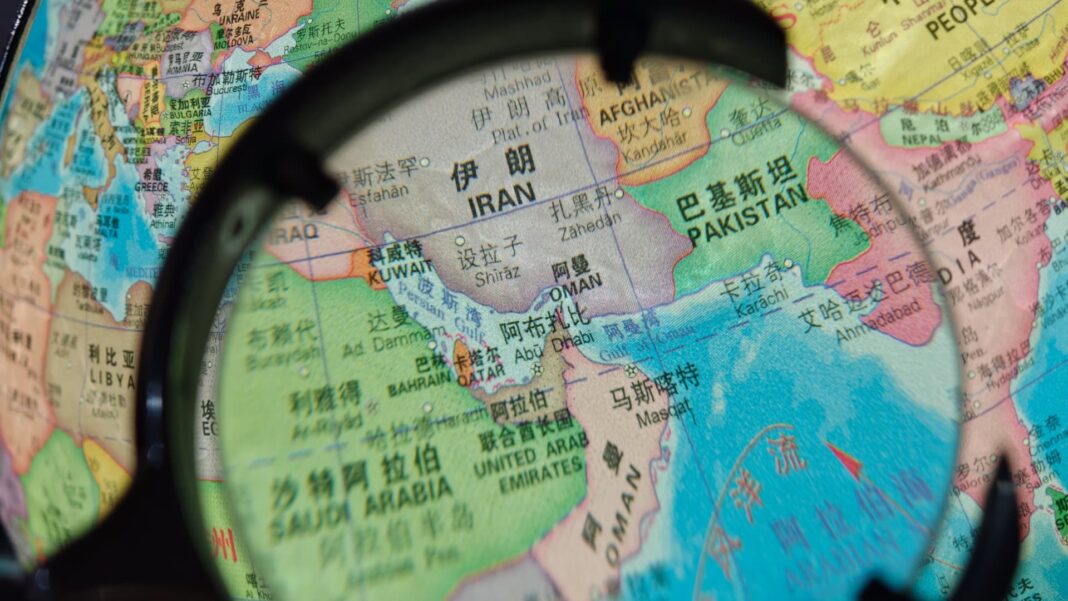 108283803 1774574230994 gettyimages 2267872270 Strait of Hormuz.jpeg