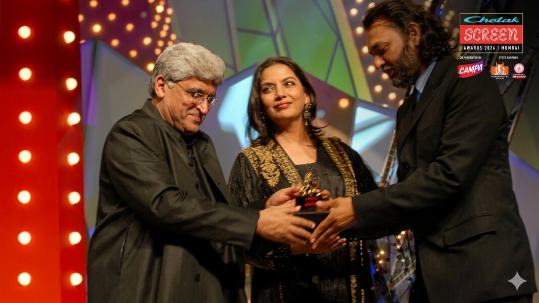 ‘Nobody was buying this script’: When Rakeysh Omprakash Mehra revealed how Aamir Khan saved Rang De Basanti | Bollywood News At the Screen Awards 2007 Rakeysh Omprakash Mehra won the Best Director.jpg