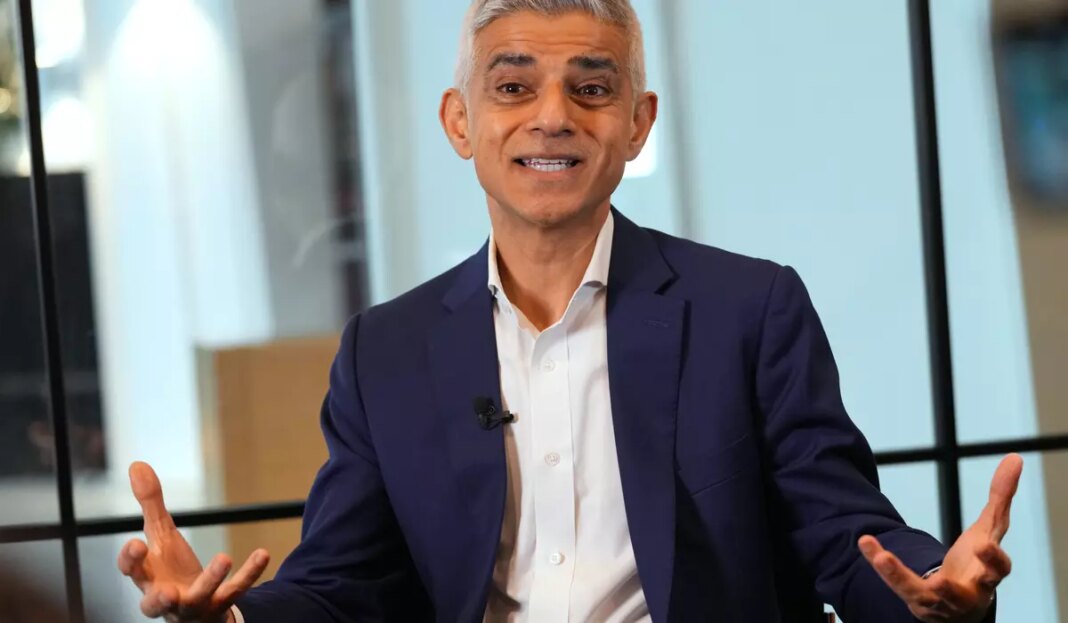 Britain London Mayor Guns 51 18 c0 277 6642 4151 s1200x700.jpg