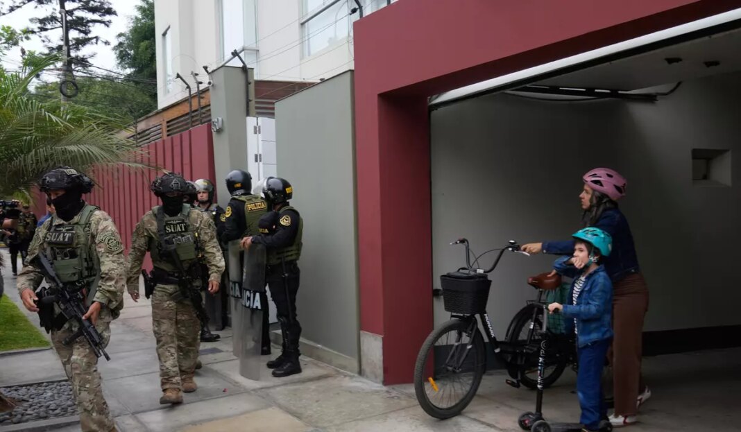 Peru Election 54913 c0 406 6730 4331 s1200x700.jpg