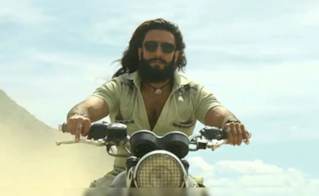 Ranveer Singh Film Racing Towards India’s Highest-Grossing Film Ever Spot