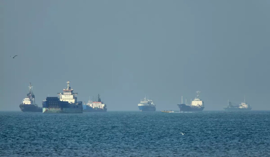 Iran War Strait of Hormuz 83973 c0 500 6000 4000 s1200x700.jpg