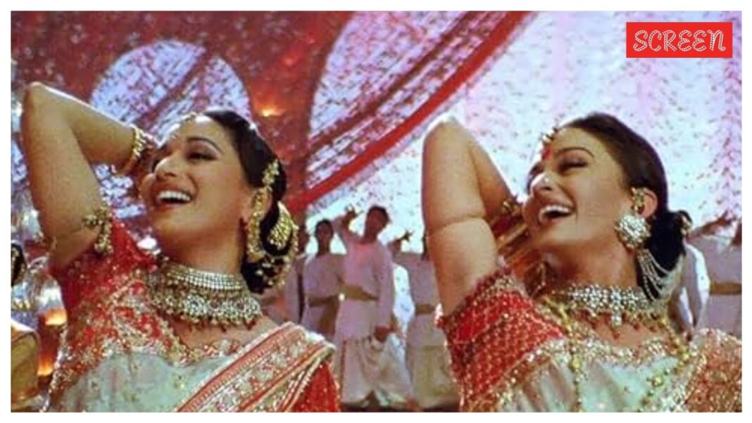 Pregnant Madhuri Dixit rehearsed for 13 hours to get one ‘Dola Re’ step right: ‘She was dizzy’ | Bollywood News