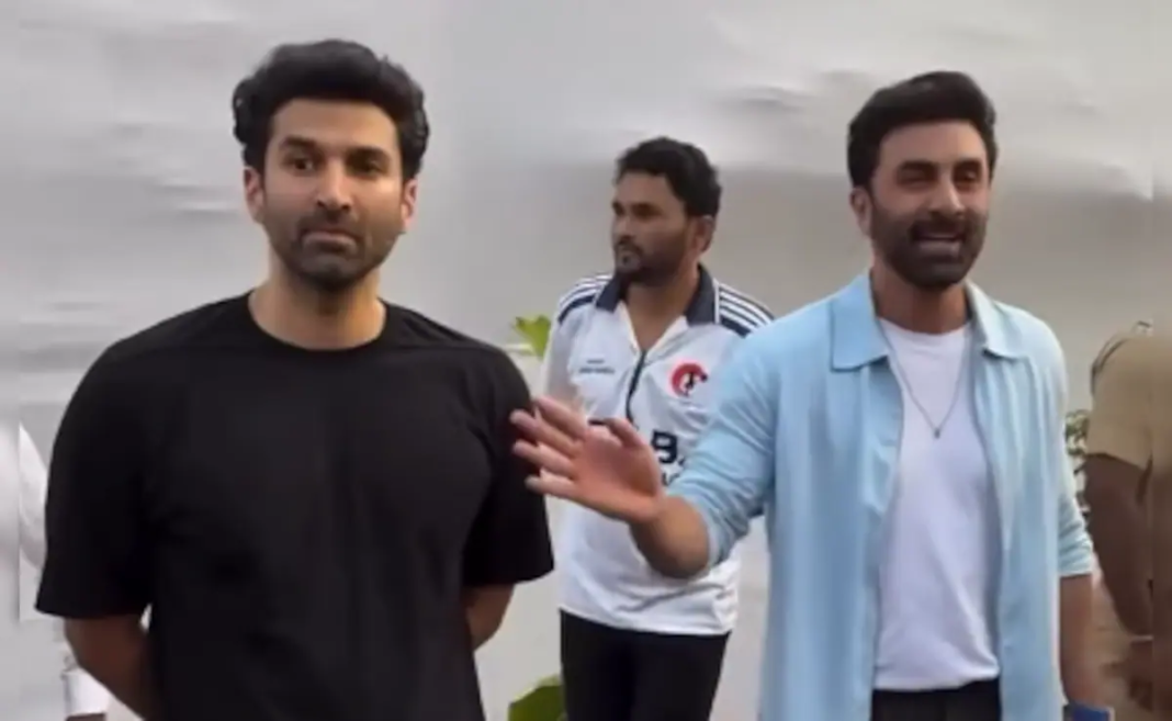Ranbir Kapoor Refuses To Pose With Aditya Roy Kapur, And His Reason Is Too Funny