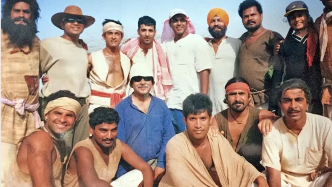 Aamir Khan And Team In A Lagaan Throwback