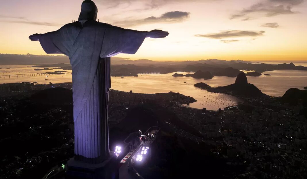 APTOPIX Brazil Corpus Christi 42524 c0 167 4000 2500 s1200x700.jpg