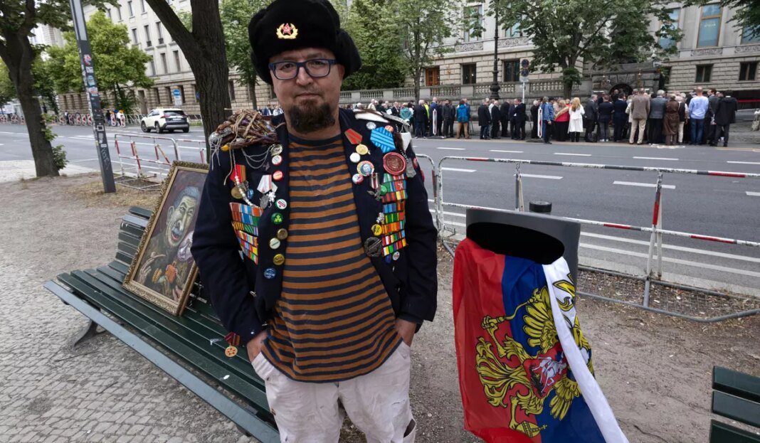 Poland Russia Killing 59864 c0 202 4843 3027 s1200x700.jpg