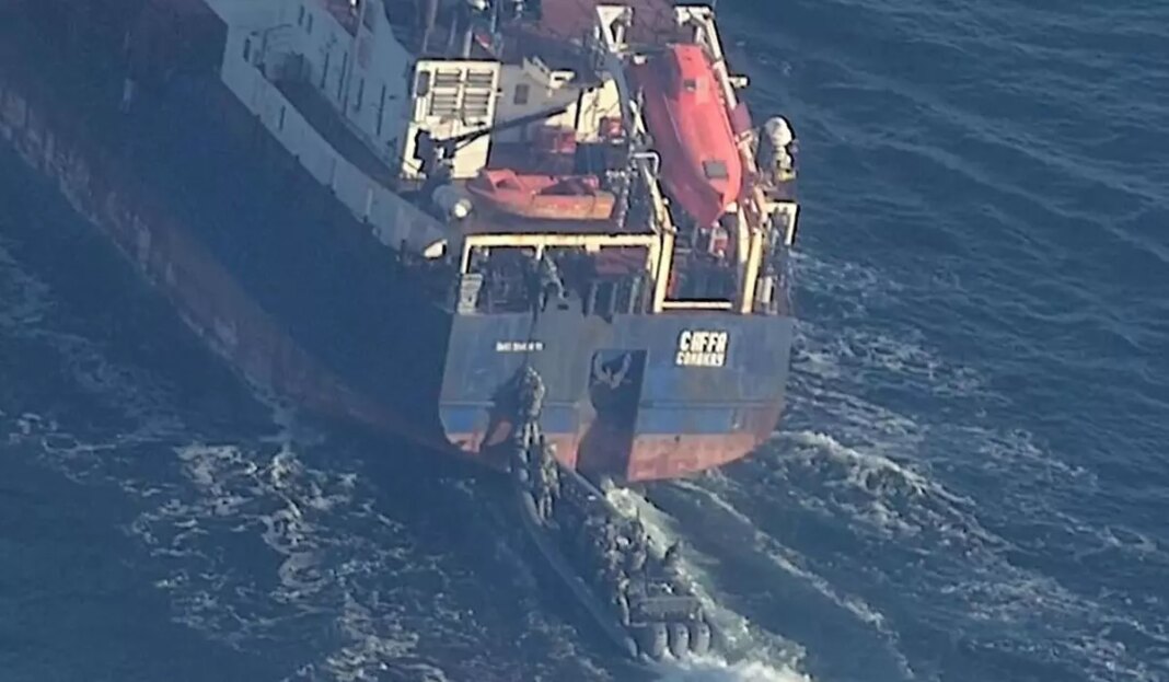 Sweden Stateless Vessel 21096 c0 84 2000 1250 s1200x700.jpg