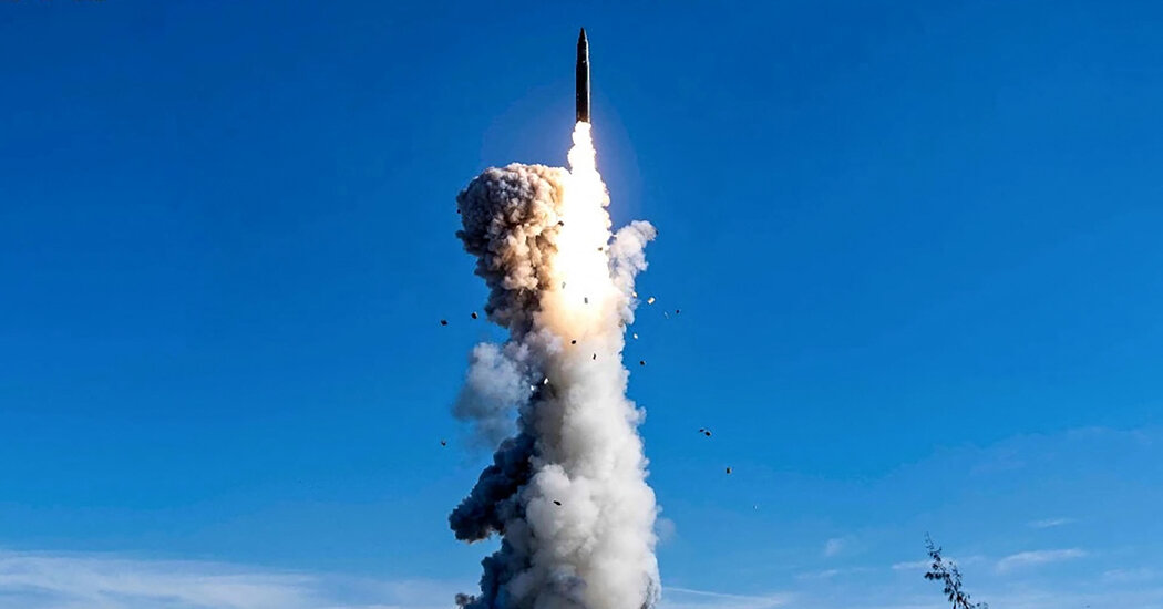06int china missile 01 pjlf facebookJumbo.jpg