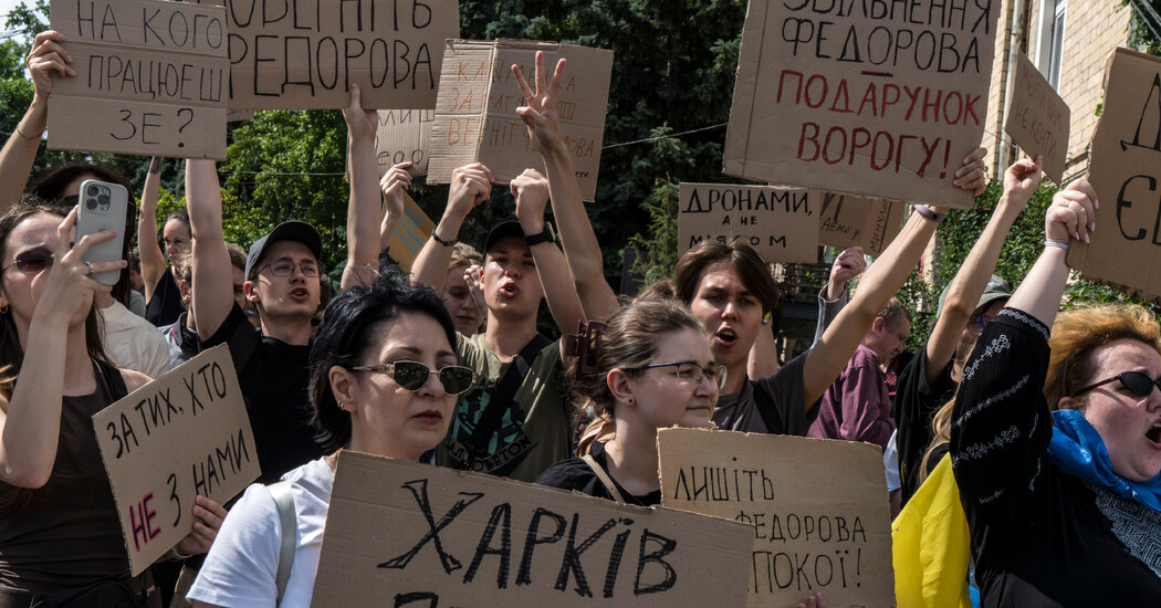 16int ukraine protests 01 kclt facebookJumbo.jpg