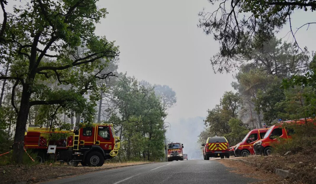 France Wildfires 4 1 7 c0 344 8256 5160 s1200x700.jpg