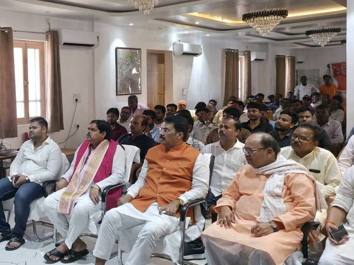 '6 महीने में शिक्षा व्यवस्था में होगा सुधार':पीएम के मन की बात सुनने दरभंगा पहुंचे शिक्षा मंत्री, प्रदेश अध्यक्ष बोले- पीएम ने नशामुक्त भारत पर दिया जोर
