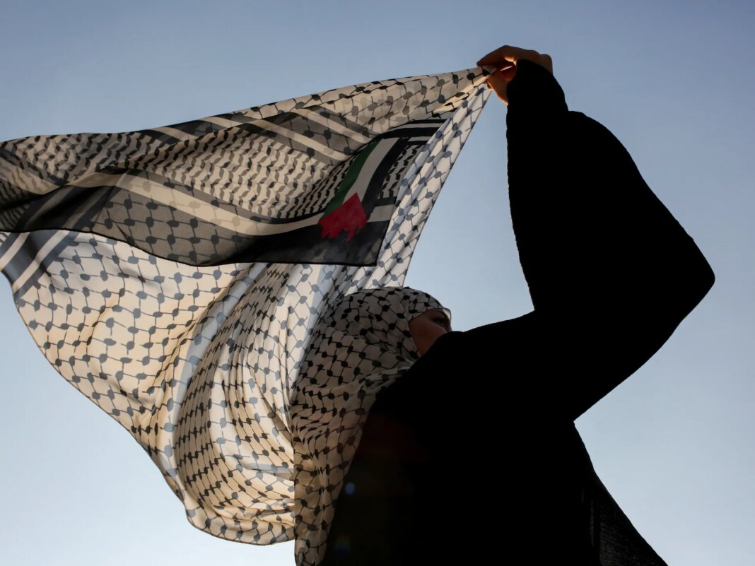 2025 08 31T154003Z 805133673 RC2SZFAAI1P3 RTRMADP 3 ISRAEL PALESTINIANS GAZA WOMEN 1787862170.jpg