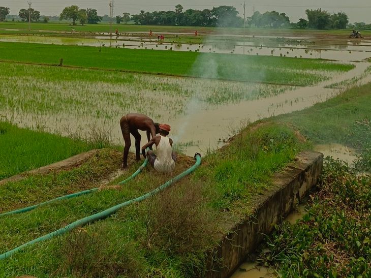 बांका में 1440 जल स्रोत जीर्णोद्धार:डीसीसी बोले-अगले पांच साल का खाका तैयार,काम शुरू; जी-रामजी के मजदूर करेंगे सफाई