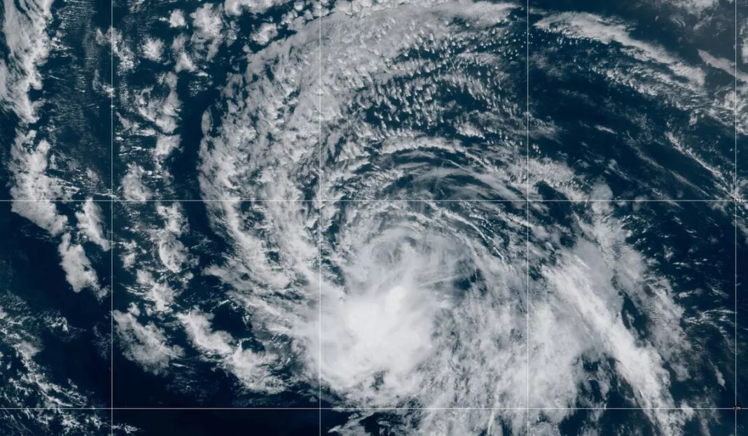 Extreme Weather Tropical Storm 932 5 c0 83 2000 1249 s1200x700.jpg