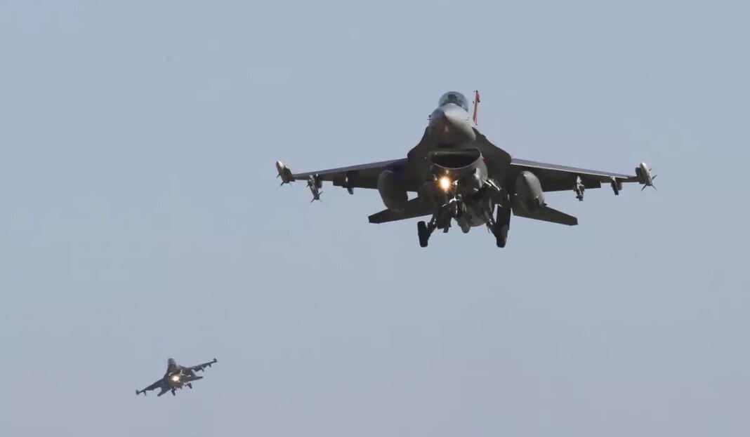 US Ukraine Pilots 50640 c0 33 4000 2366 s1200x700.jpg