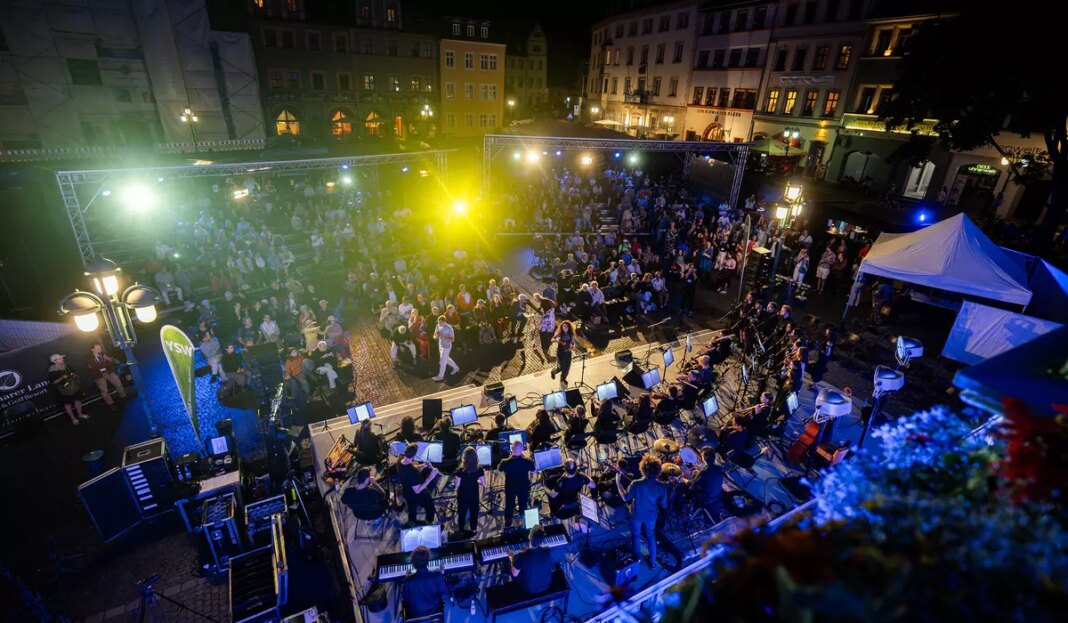 Yiddish Festival 53651 c0 104 2500 1562 s1200x700.jpg