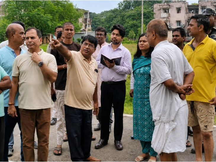 बोकारो में 6 फ्लैटों का हिस्सा गिरने का मामला:एसडीएम ने मानी मरम्मत की कमी, सभी क्वार्टरों की दोबारा जांच की सिफारिश होगी