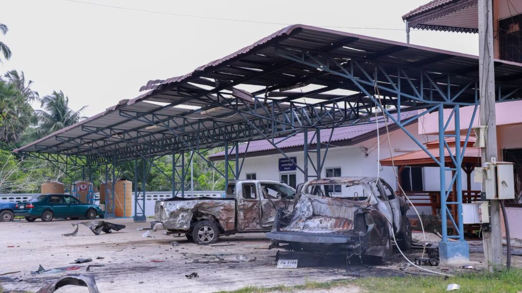 Thai prime minister meets security chiefs after coordinated attacks in 3 southern provinces