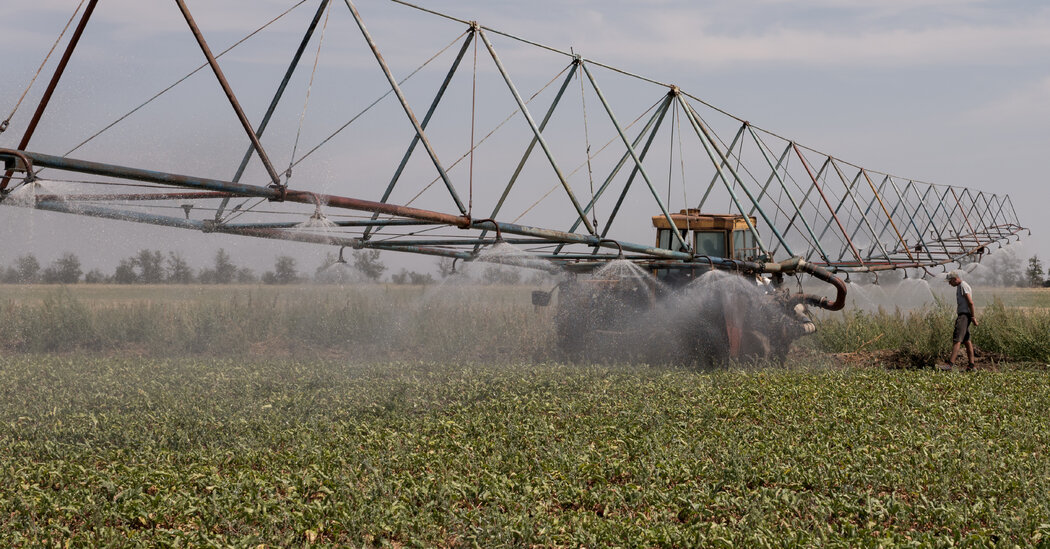 02int ukraine farmers 01 lgmv facebookJumbo.jpg