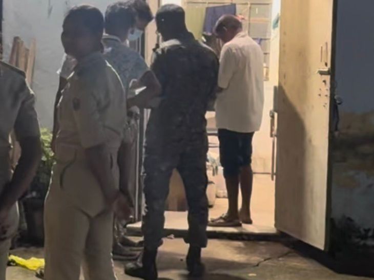 रोह में सड़क हादसा, युवक की मौत; 2 गंभीर घायल:नवादा सदर अस्पताल में भर्ती; प्रत्यक्षदर्शियों से भी पूछताछ जारी