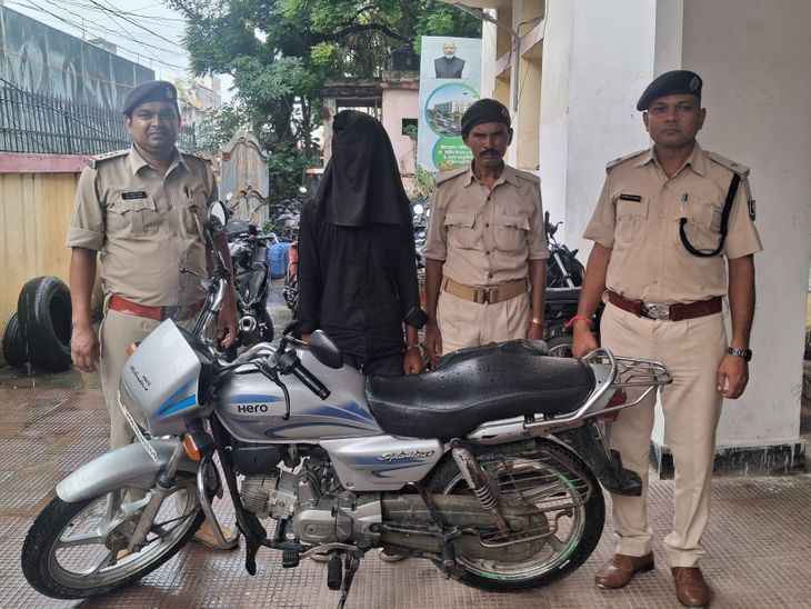 मुजफ्फरपुर में ₹1,500 में चोरी की बाइक बेचता था चोर:सीतामढ़ी में शराब तस्करों से ₹5 हजार में डील; नेपाल तक जुड़ा बाइक चोरी का नेटवर्क