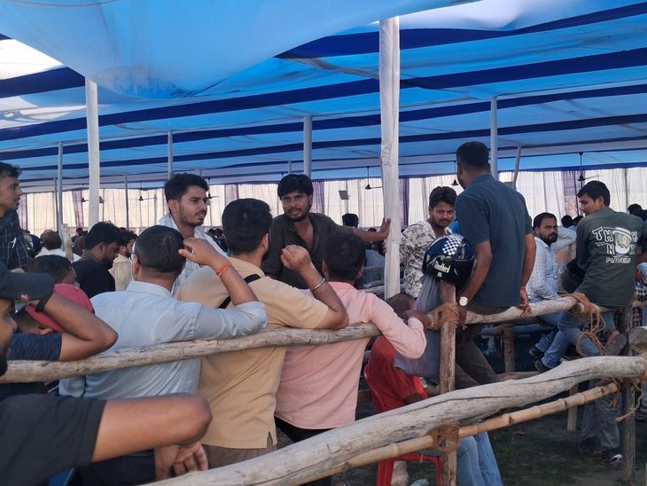 मुजफ्फरपुर में 10 हजार से ज्यादा ट्रैफिक चालानों का निपटारा:अदालत में छूट के लिए हजारों लोग लाइन में; 1000 के चालान पर 500 की राहत