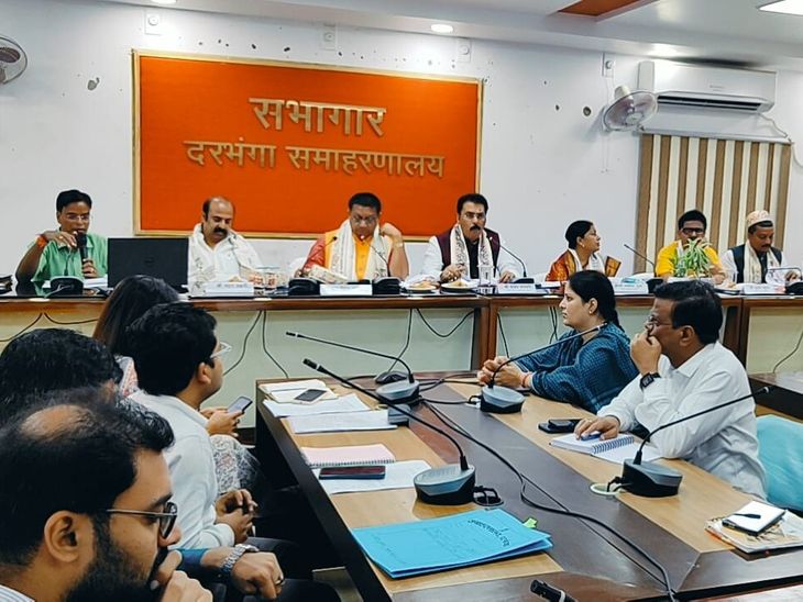 दरभंगा में 17 अक्टूबर तक चलेगा सेवा संकल्प अभियान:पोलो मैदान में कल शाम मुख्य कार्यक्रम; डीएम ने तैयारियों का जायजा लिया, जनभागीदारी पर जोर
