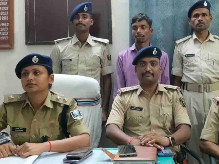 हरसिद्धि से लापता 3 छात्राएं गोरखपुर से बरामद:युवक गिरफ्तार; CCTV और मोबाइल लोकेशन से पुलिस पहुंची, तीनों को परिजनों को सौंपा