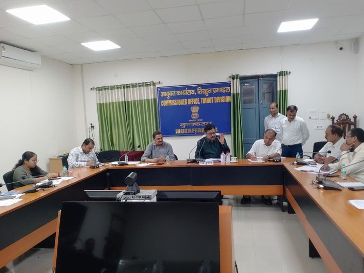 मुजफ्फरपुर में 28 सितंबर से लाइसेंसी हथियारों का सत्यापन:MLC चुनाव को लेकर अलर्ट मोड में प्रशासन; शहरी-ग्रामीण क्षेत्रों में दंडाधिकारी तैनात