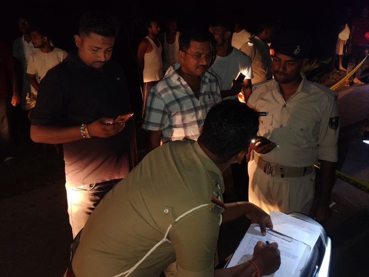 बांका में पत्नी की चाकू से गला रेतकर हत्या:विवाद सुलझाने को गांव से 4KM दूर ले गया, गले-पेट पर किए कई वार; आरोपी पति अरेस्ट