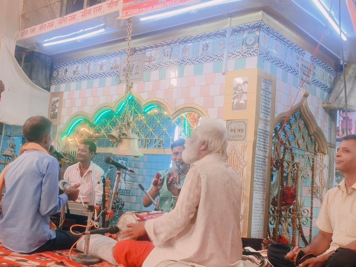 महावीर मंदिर में 24 घंटे का अखंड कीर्तन शुरू:बिक्रम बाजार में अनुज गिरी मंडली ने किया हरिनाम संकीर्तन