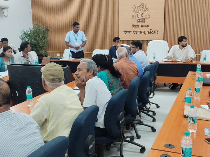 कृषि टास्क फोर्स ने खरीफ फसल की समीक्षा की:कटिहार में बाढ़ क्षति, किसान रजिस्ट्री और डिजिटल क्रॉप सर्वे पर भी चर्चा हुई